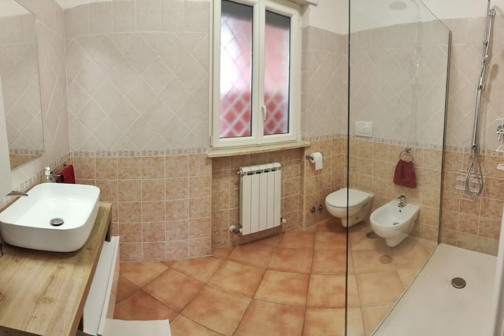Villa Dolcevita Фреджене Екстериор снимка