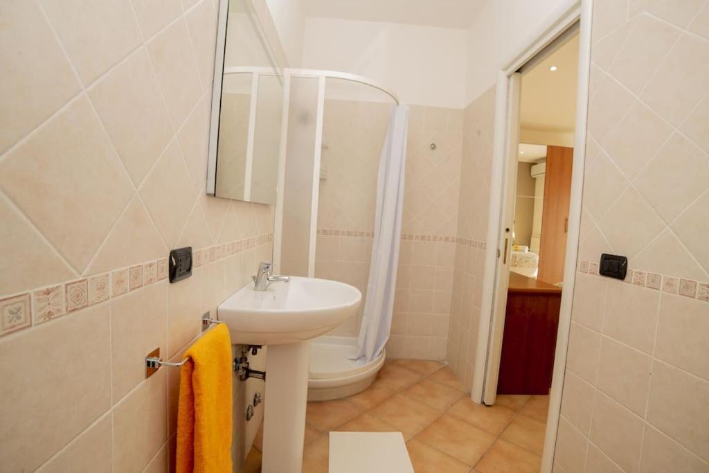 Villa Dolcevita Фреджене Екстериор снимка