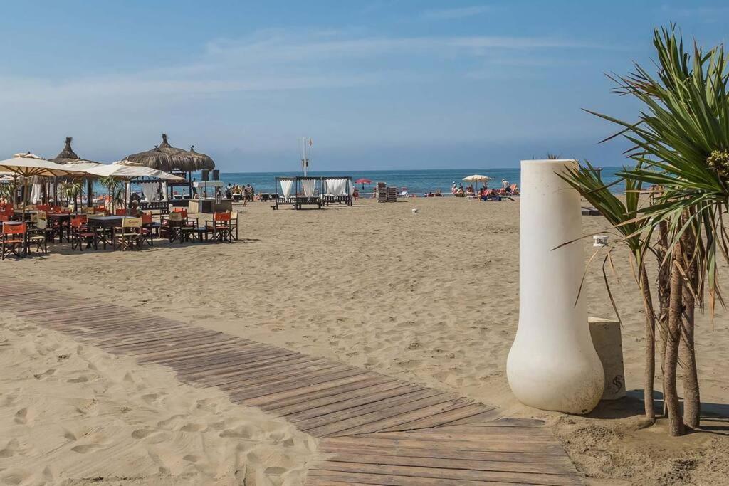 Villa Dolcevita Фреджене Екстериор снимка