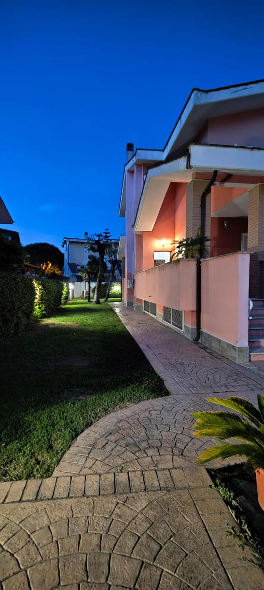 Villa Dolcevita Фреджене Екстериор снимка